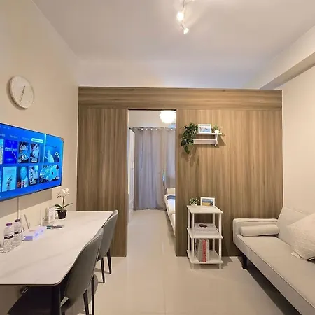 1Br Unit Condotel W Balcony Fame Residences #Fm60